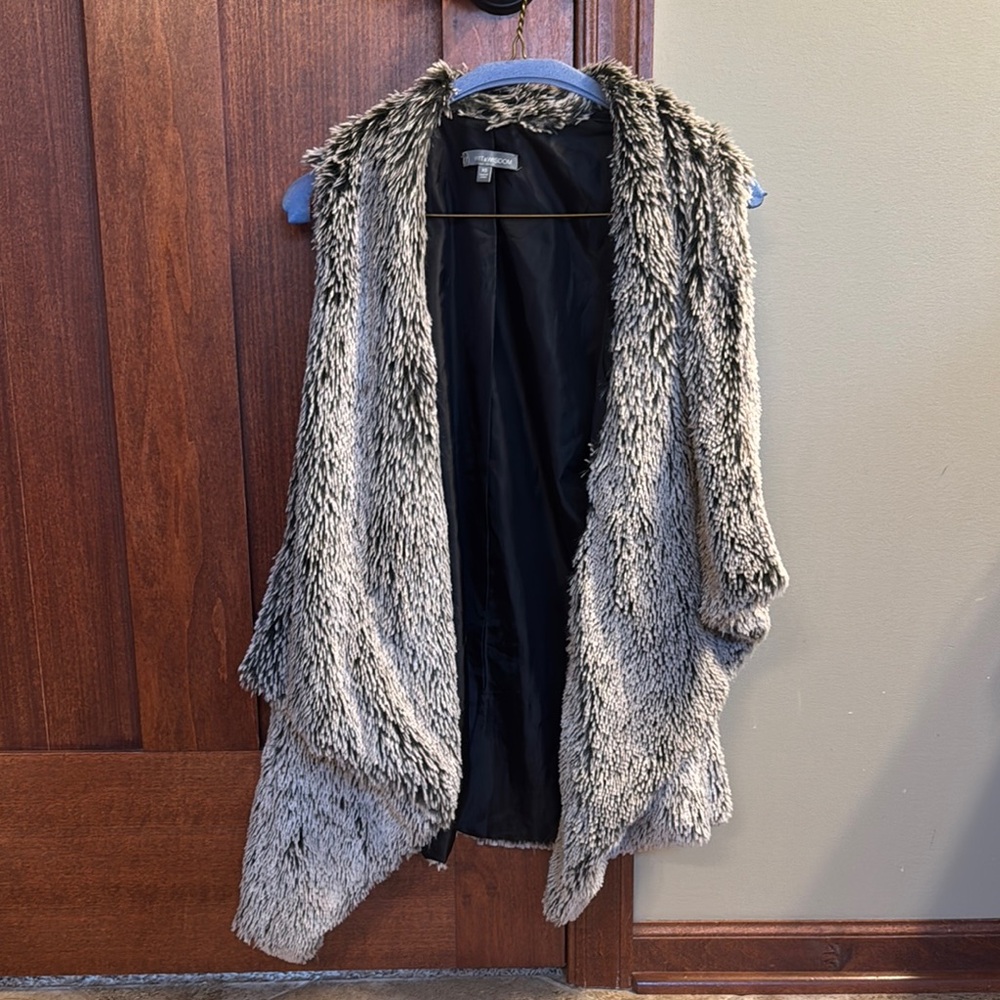 Wit & Wisdom Two-Tone Faux Fur Vest